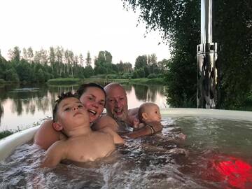 Фото номера Семейный номер Лоджи Rančo Gobas in the forest! Jacuzzi, Sauna , Apkure! г. Талси 2